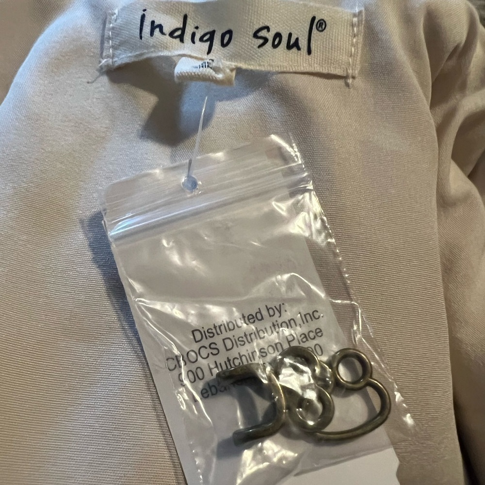 ⭐️Indigo Soul Cream Vest - Picture 6 of 7